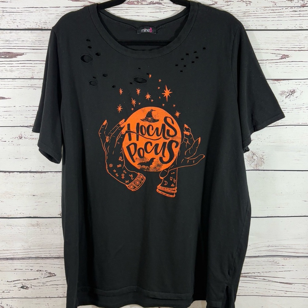 Unique Vintage Distressed Hocus Pocus MineB Appliqué Short Sleeve Tee in Size 3X